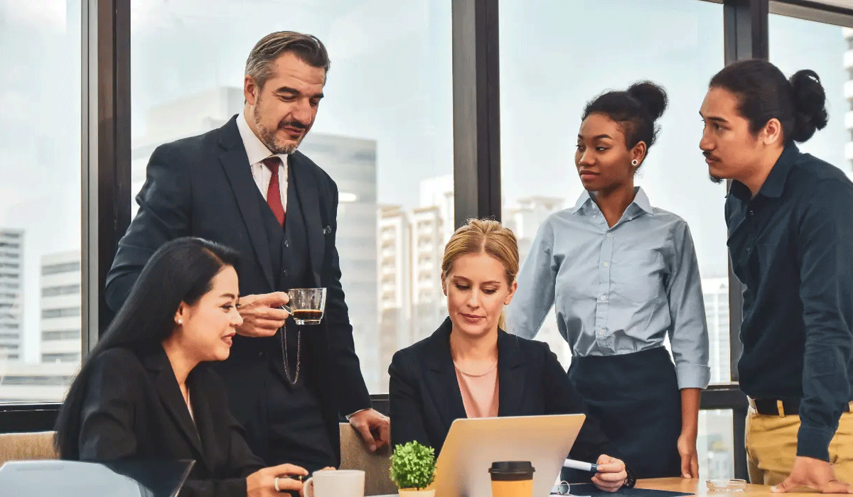 Modern Leadership Strategies for Managing High-Performing Teams